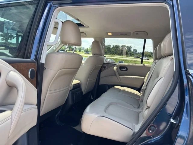 Used 2024 Blue Nissan SL image 11
