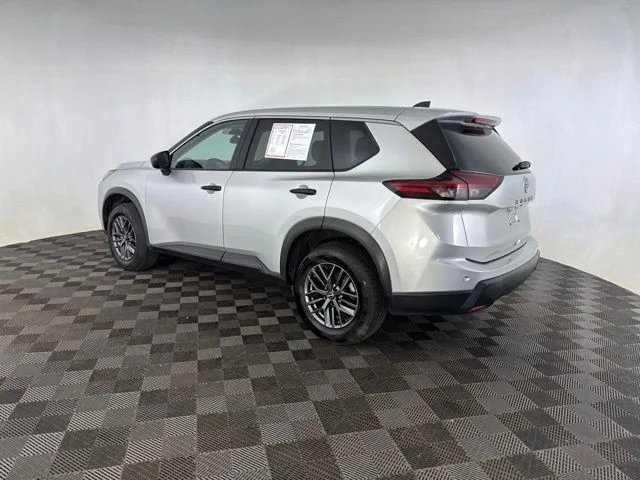 Certified Used 2024 Silver Nissan S image 7