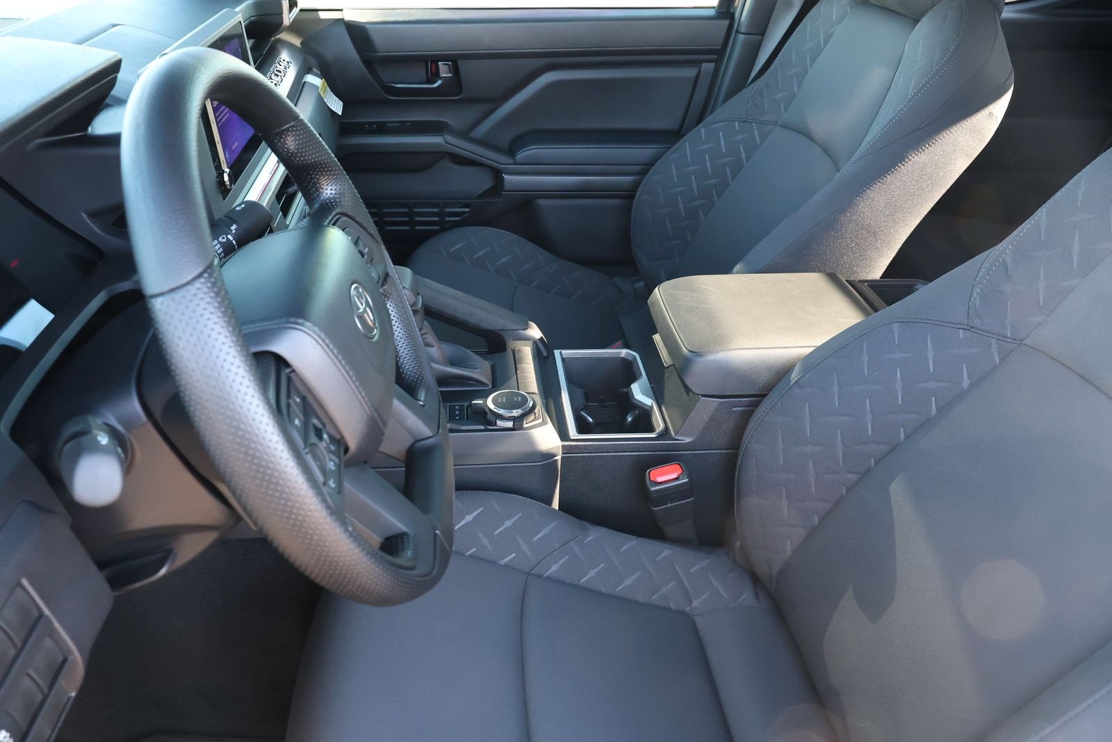 2025 Toyota Tacoma SR5 - Photo 14