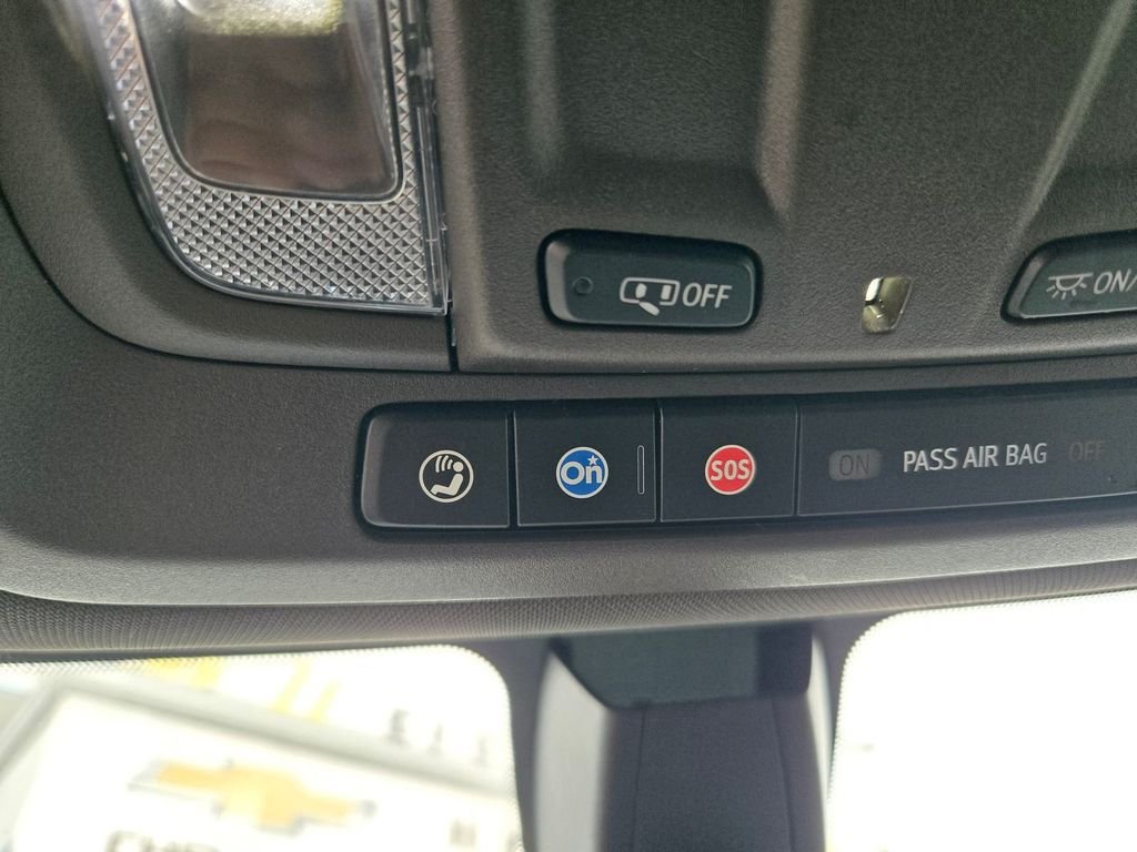 Used 2021 Gray Chevrolet LT image 8