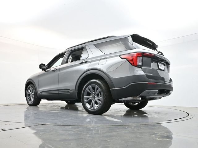 New 2026 Carbonized Gray Metallic Ford Active image 73
