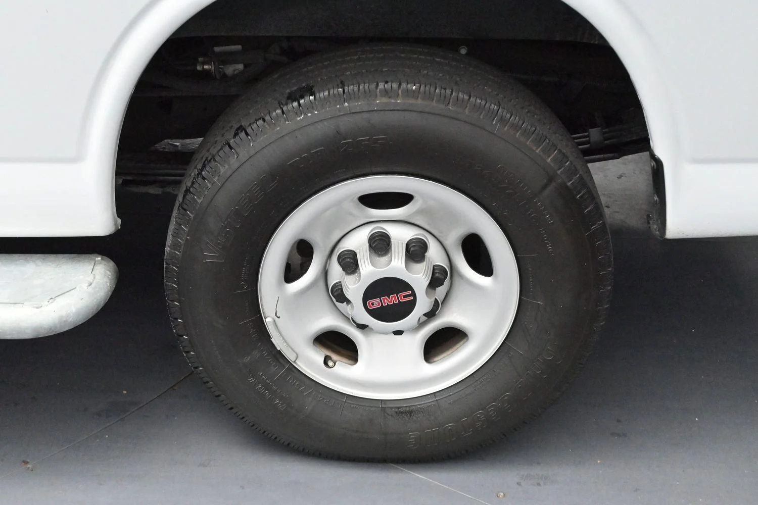 Used 2024 Summit White GMC Work Van image 26