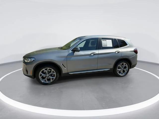 Used 2023 Gray BMW xDrive30i image 4