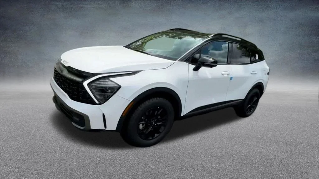 Used 2024 White Kia X-Pro Prestige image 9