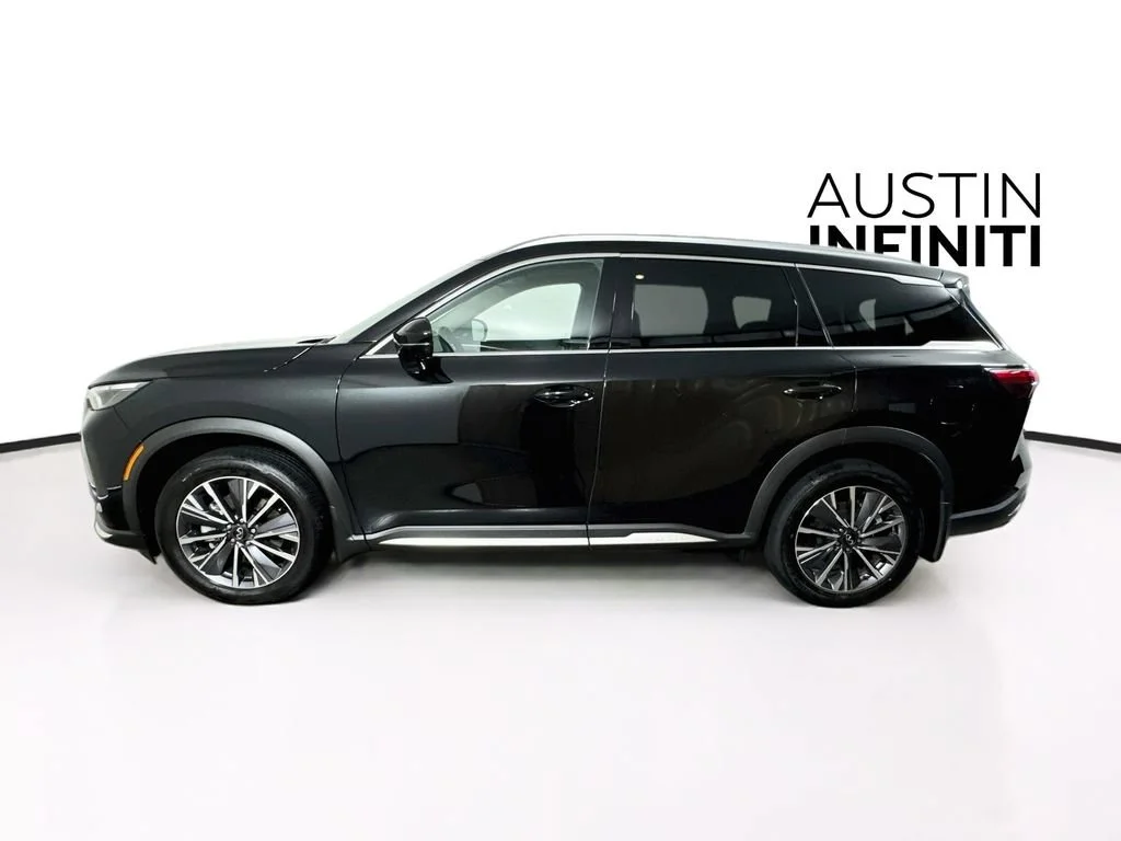 Certified Used 2026 Black INFINITI LUXE image 6