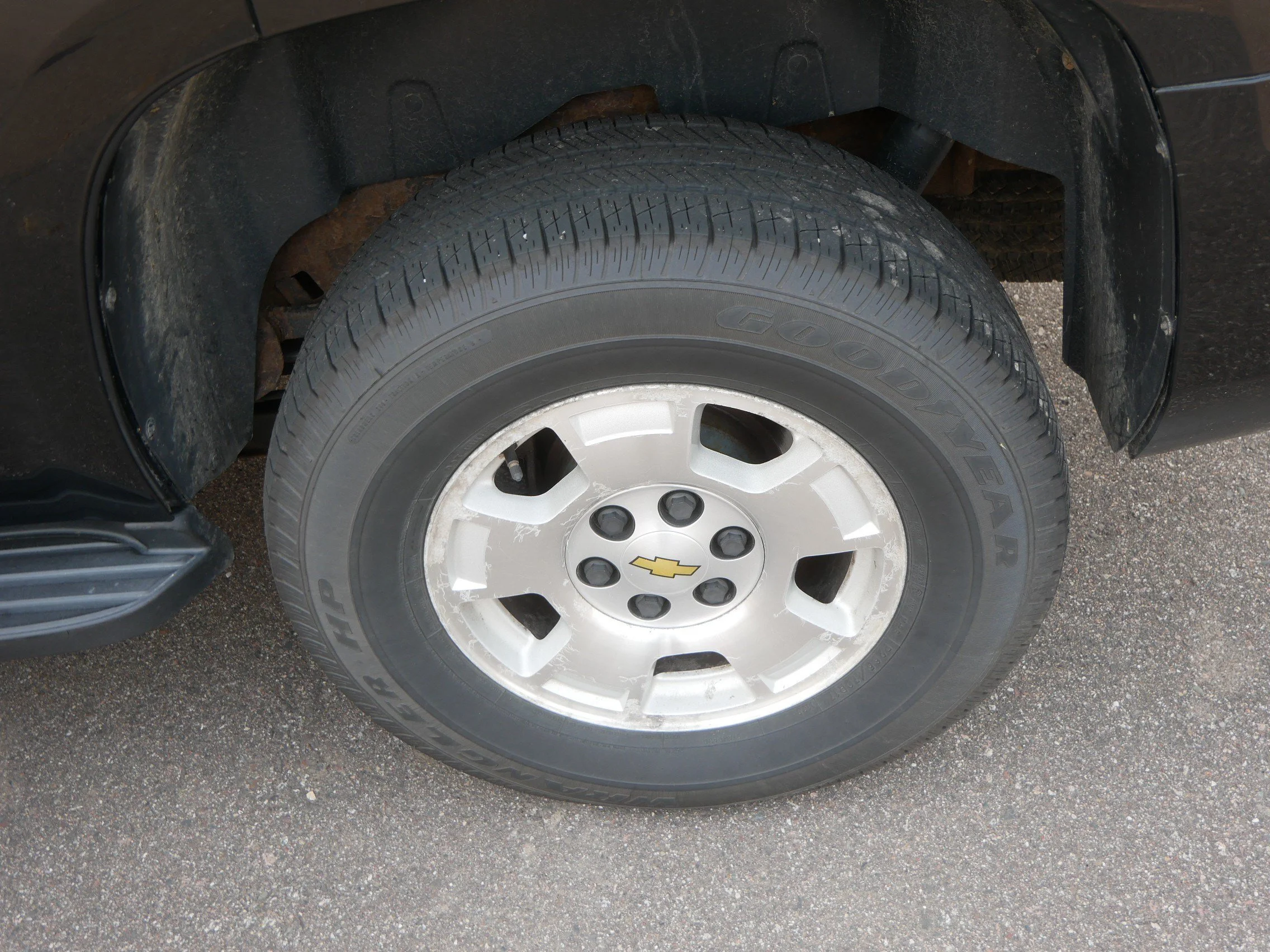 Used 2013 Black Chevrolet LS image 12