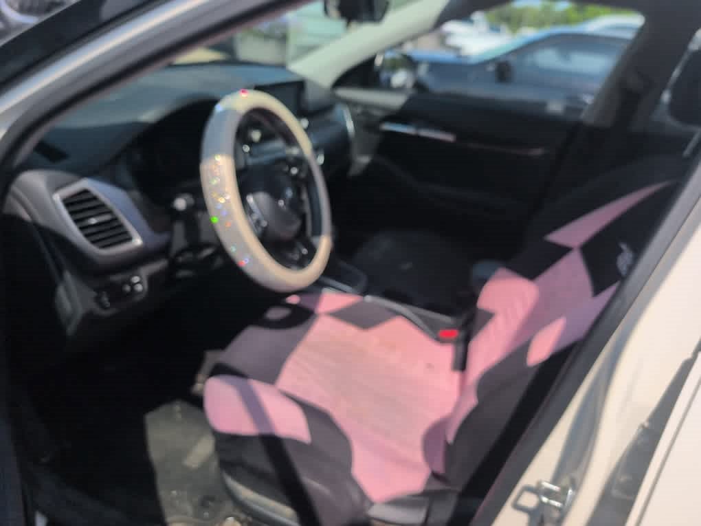 Used 2021 Snow White Pearl Kia S image 7