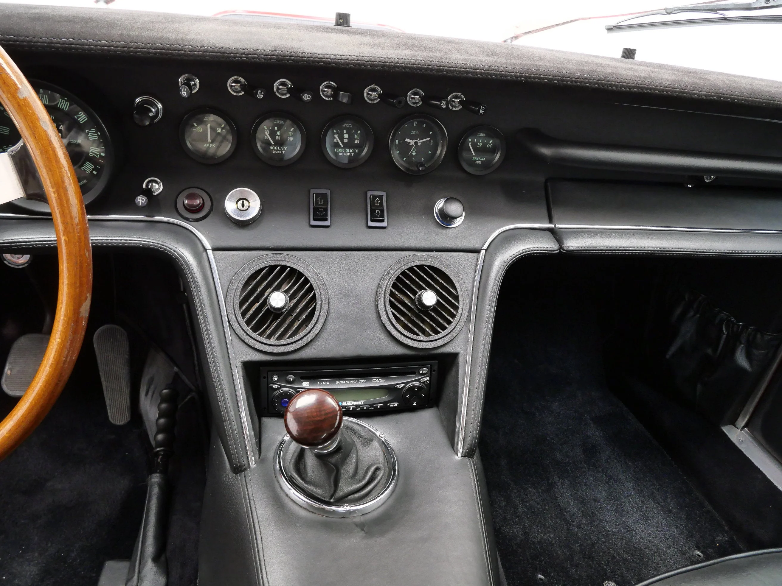 Used 1969 Red Maserati Base image 22