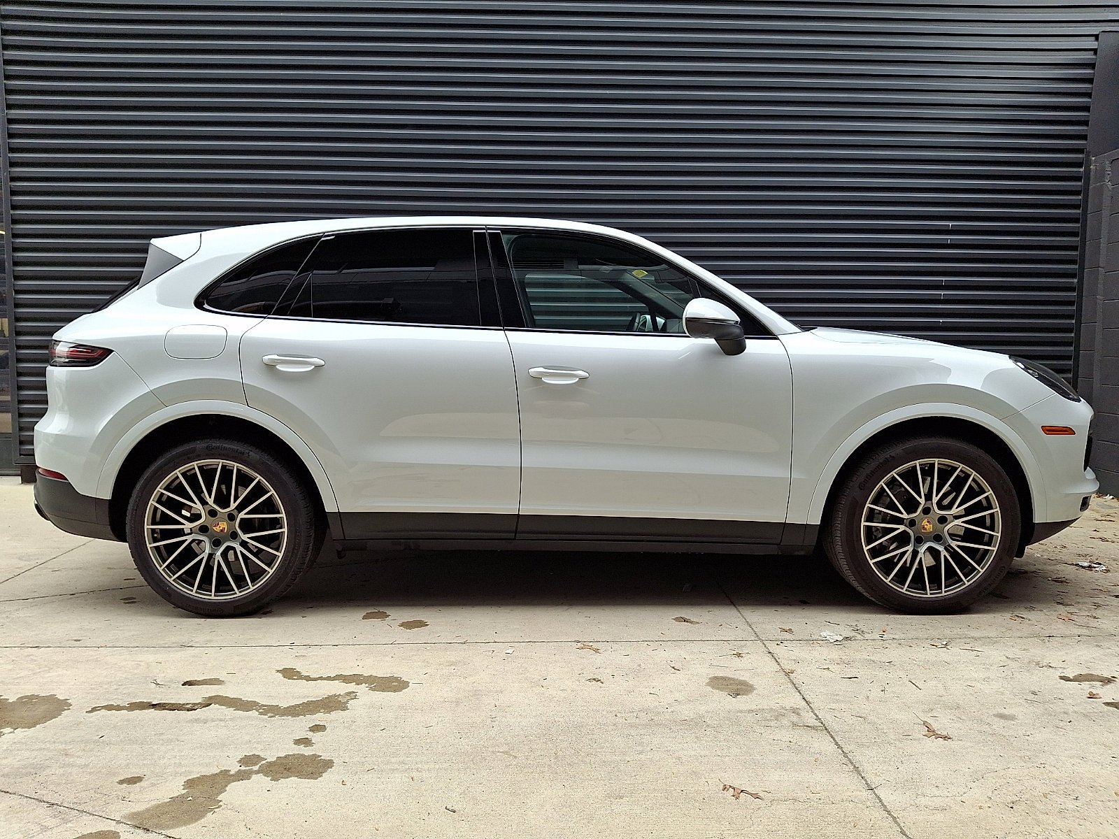 Certified Used 2023 White   0Q Porsche Platinum Edition image 8