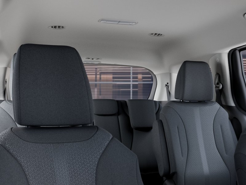 New 2027 Snow White Pearl Kia LX image 27