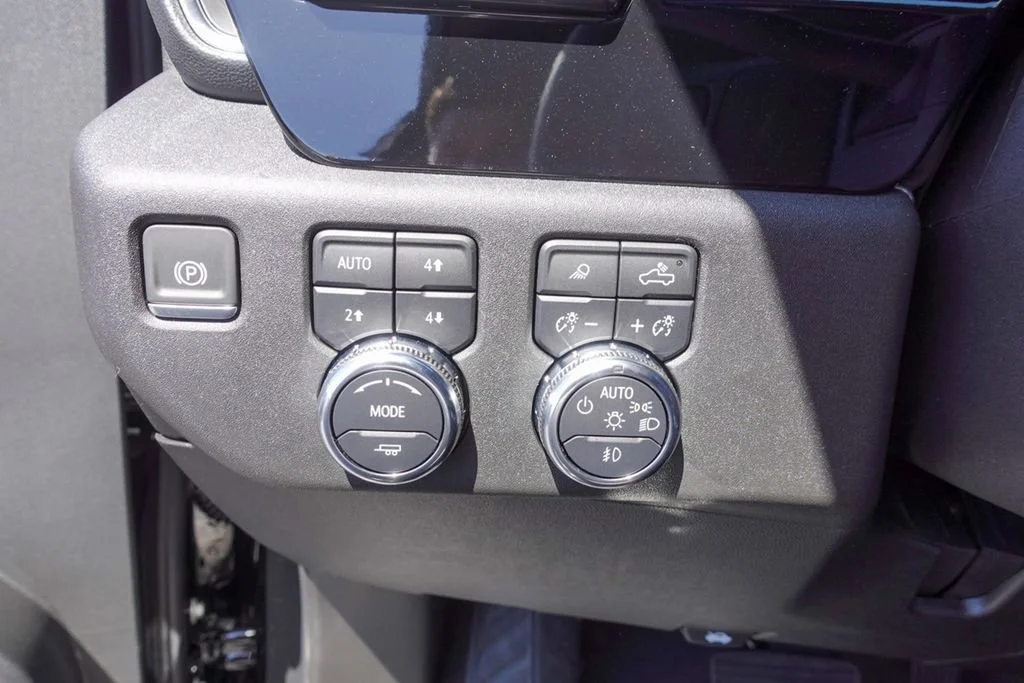 2025 GMC Sierra 2500HD SLT - Photo 18