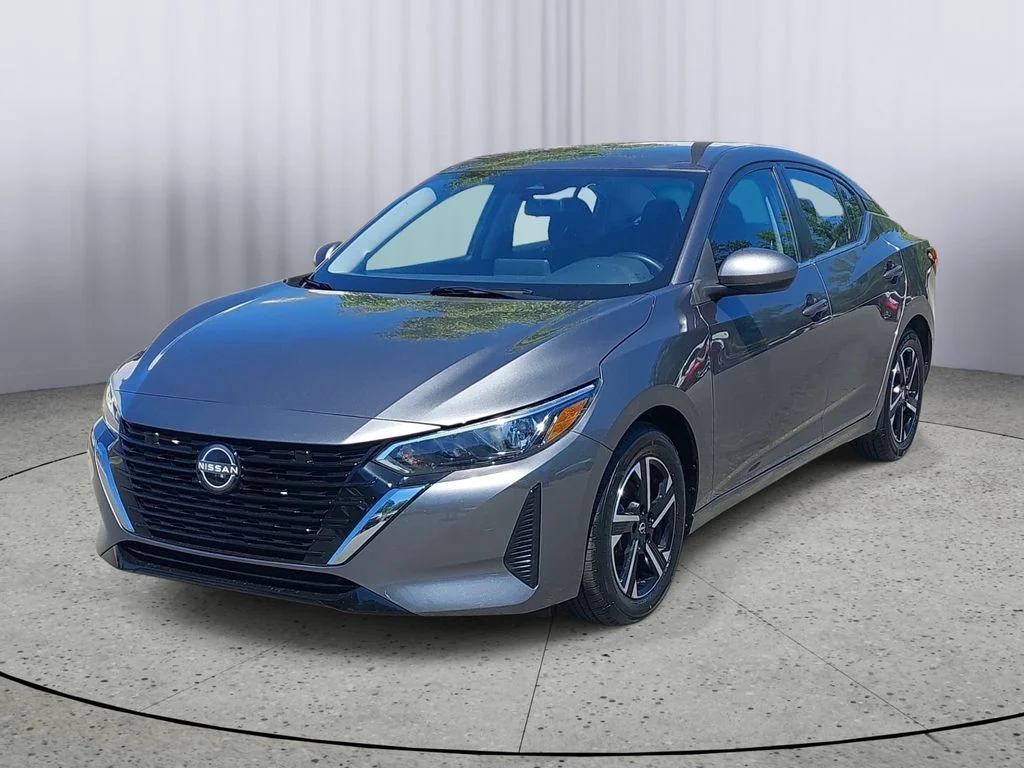 Used 2024 Gray Nissan SV image 7