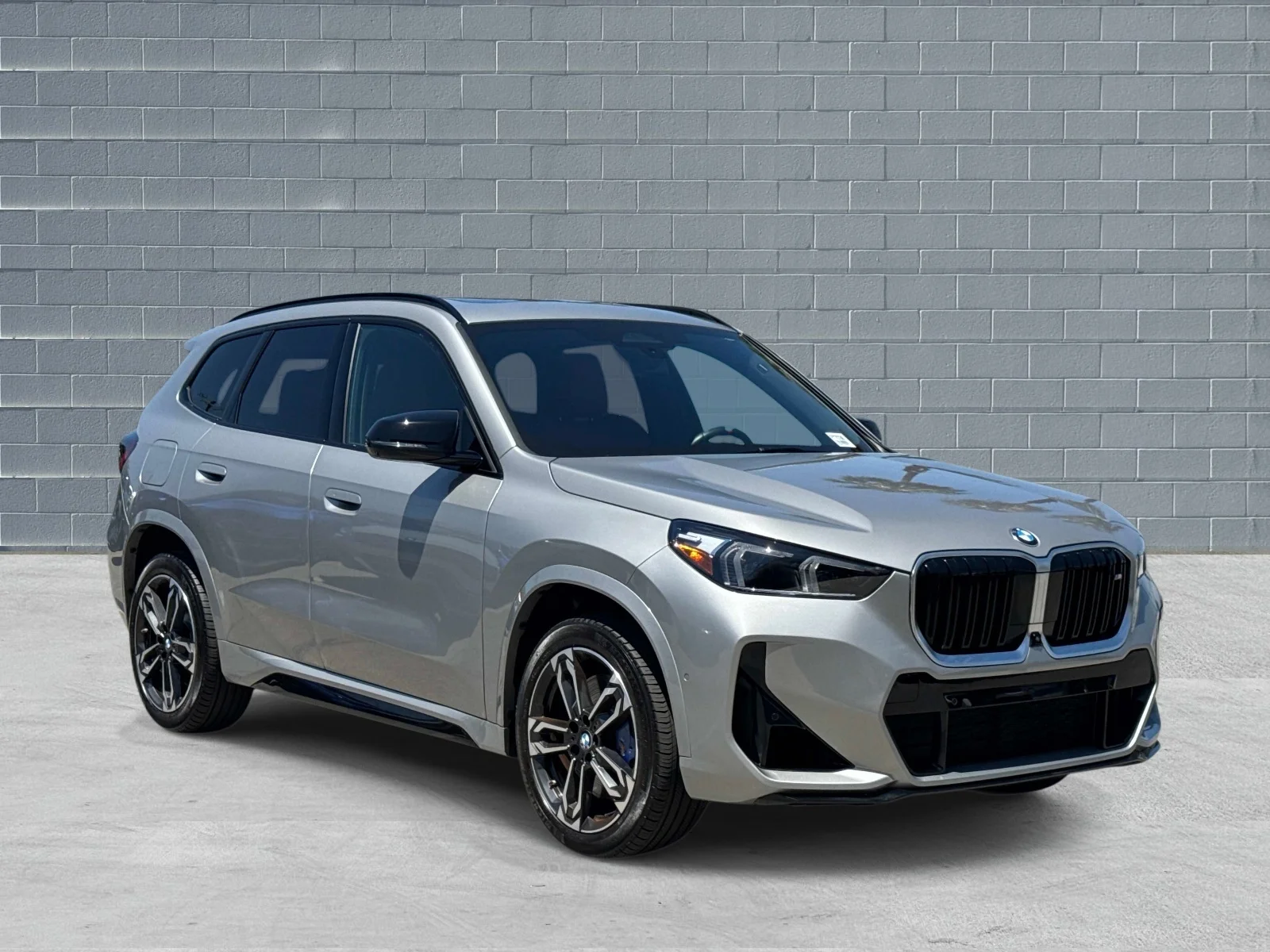 2025 BMW X1 M35i xDrive's photo
