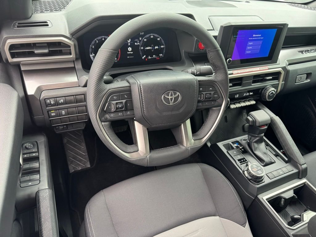 2025 Toyota Tacoma TRD Off Road - Photo 13