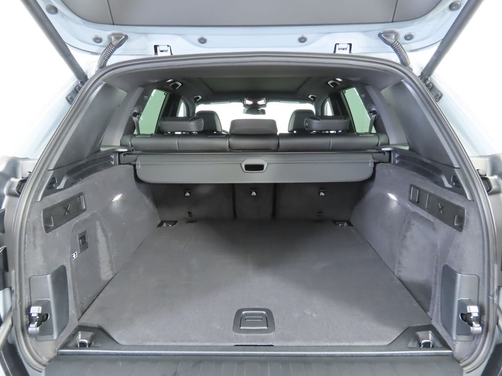 Used 2026 Gray Metallic BMW xDrive40i image 29