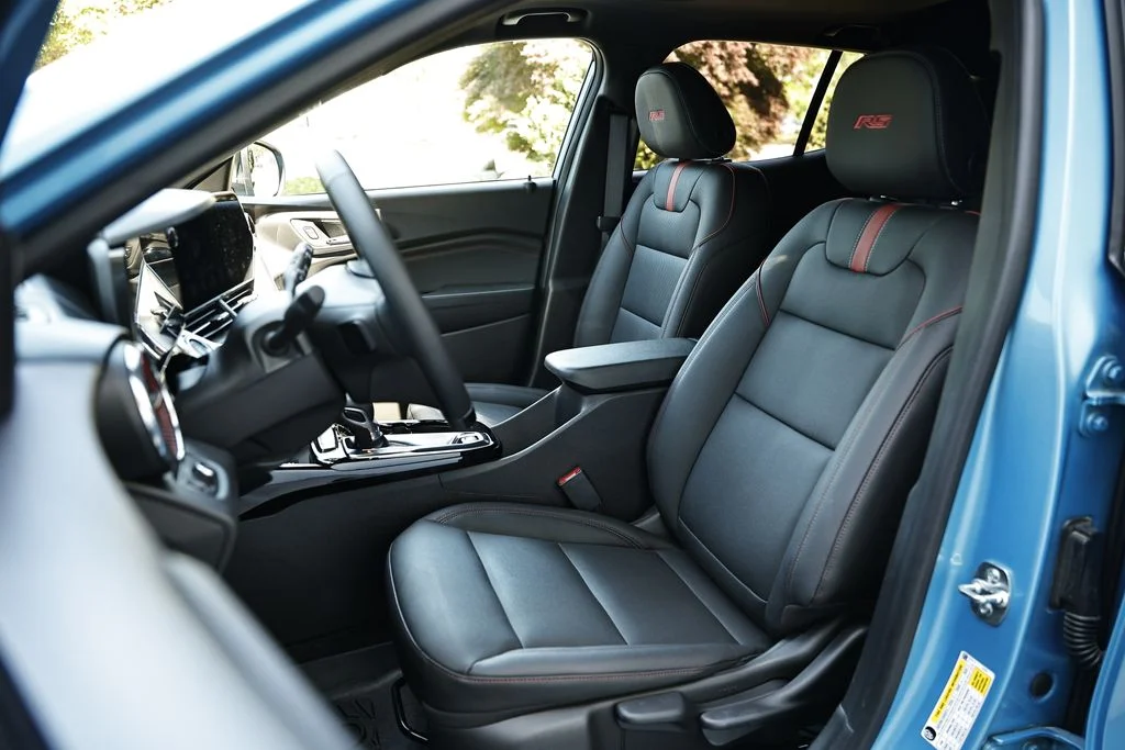 Used 2025 Marina Blue Metallic Chevrolet 2RS image 19