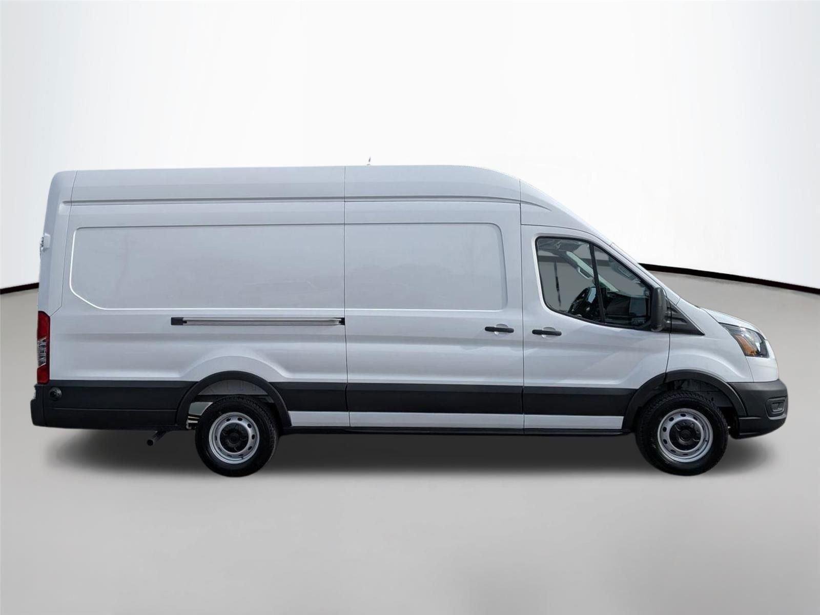 New 2026 Oxford White Ford Cargo Van image 6