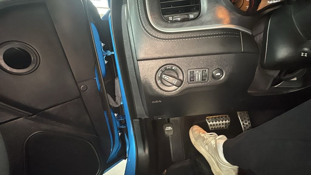 Used 2023 Blue Pearl Dodge R/T Scat Pack image 16