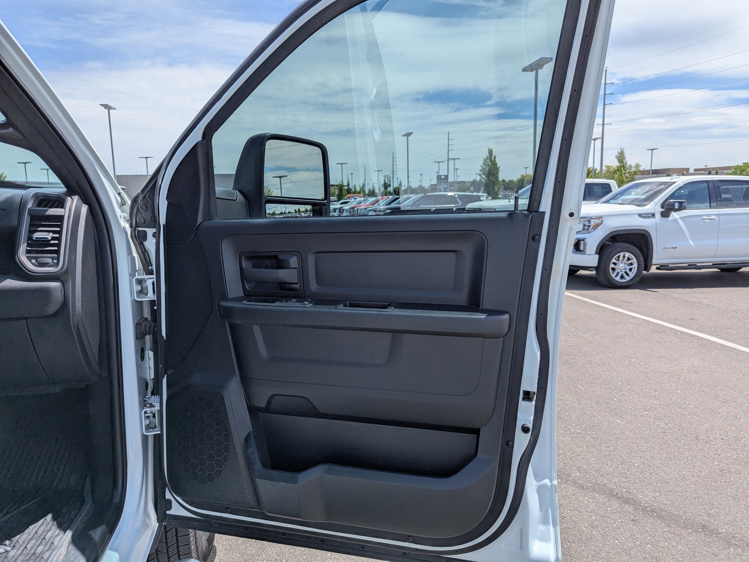 2024 RAM Ram 3500 Pickup Tradesman - Photo 38