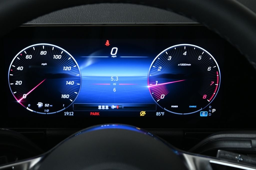 New 2026 Polar White Mercedes-Benz GLA 250 image 10