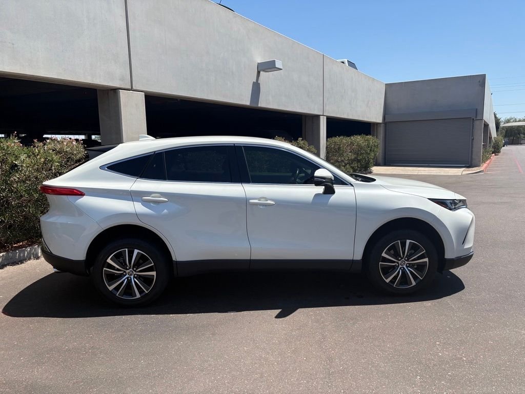 Used 2022 White Toyota LE image 3