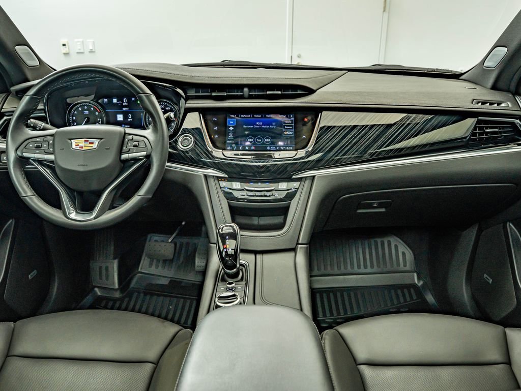 Used 2025 Crystal White Tricoat Cadillac Premium Luxury image 29