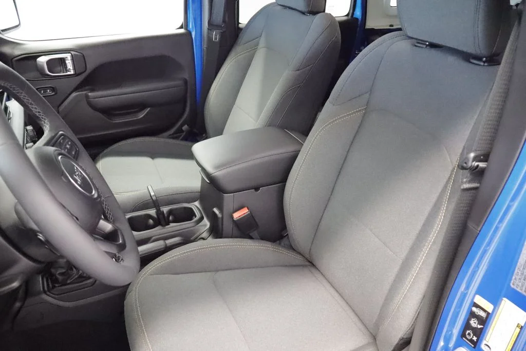 New 2026 Hydro Blue Pearl-Coat Exterior Paint Jeep Sport S image 19
