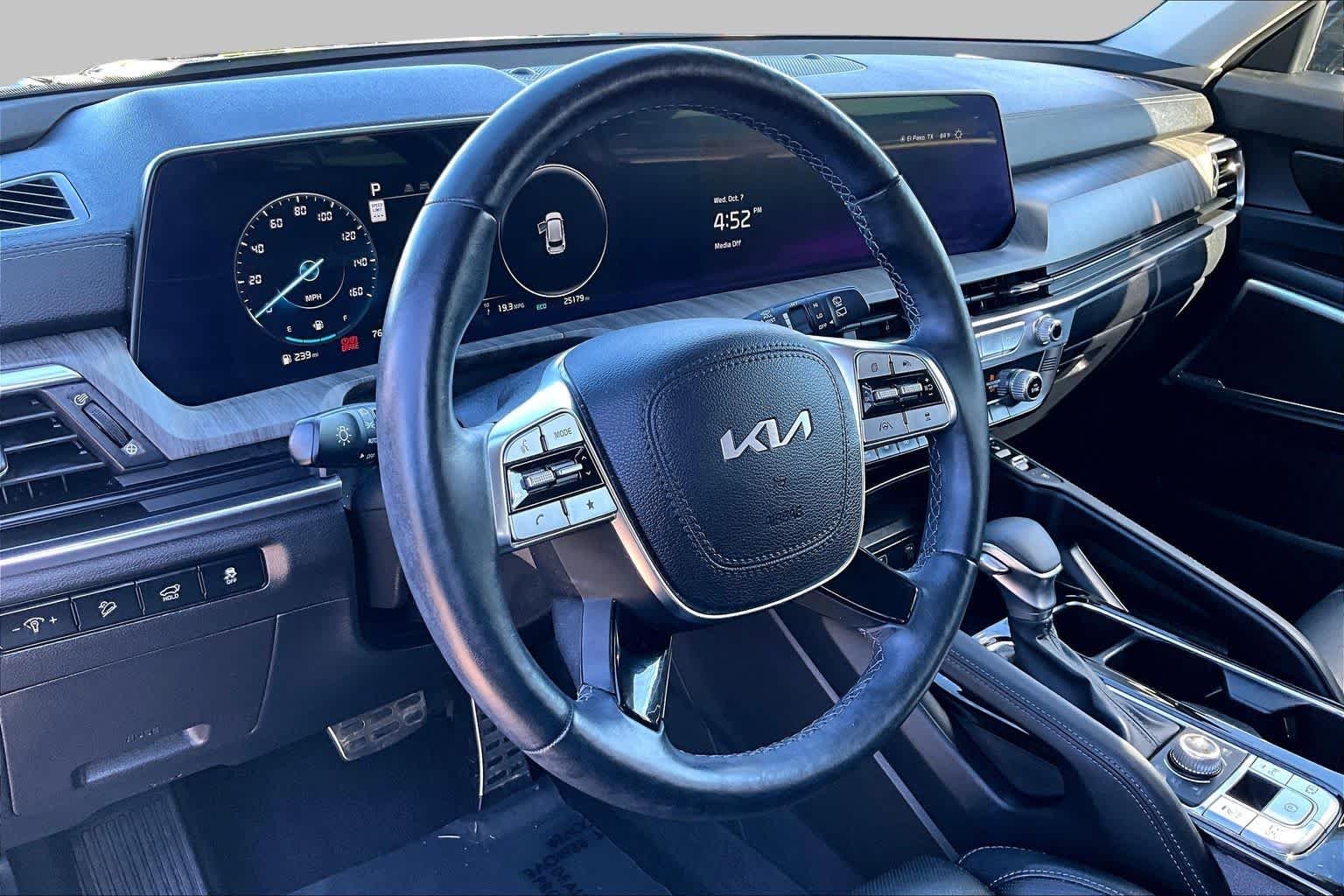 Used 2024 Ebony Black Kia SX image 17