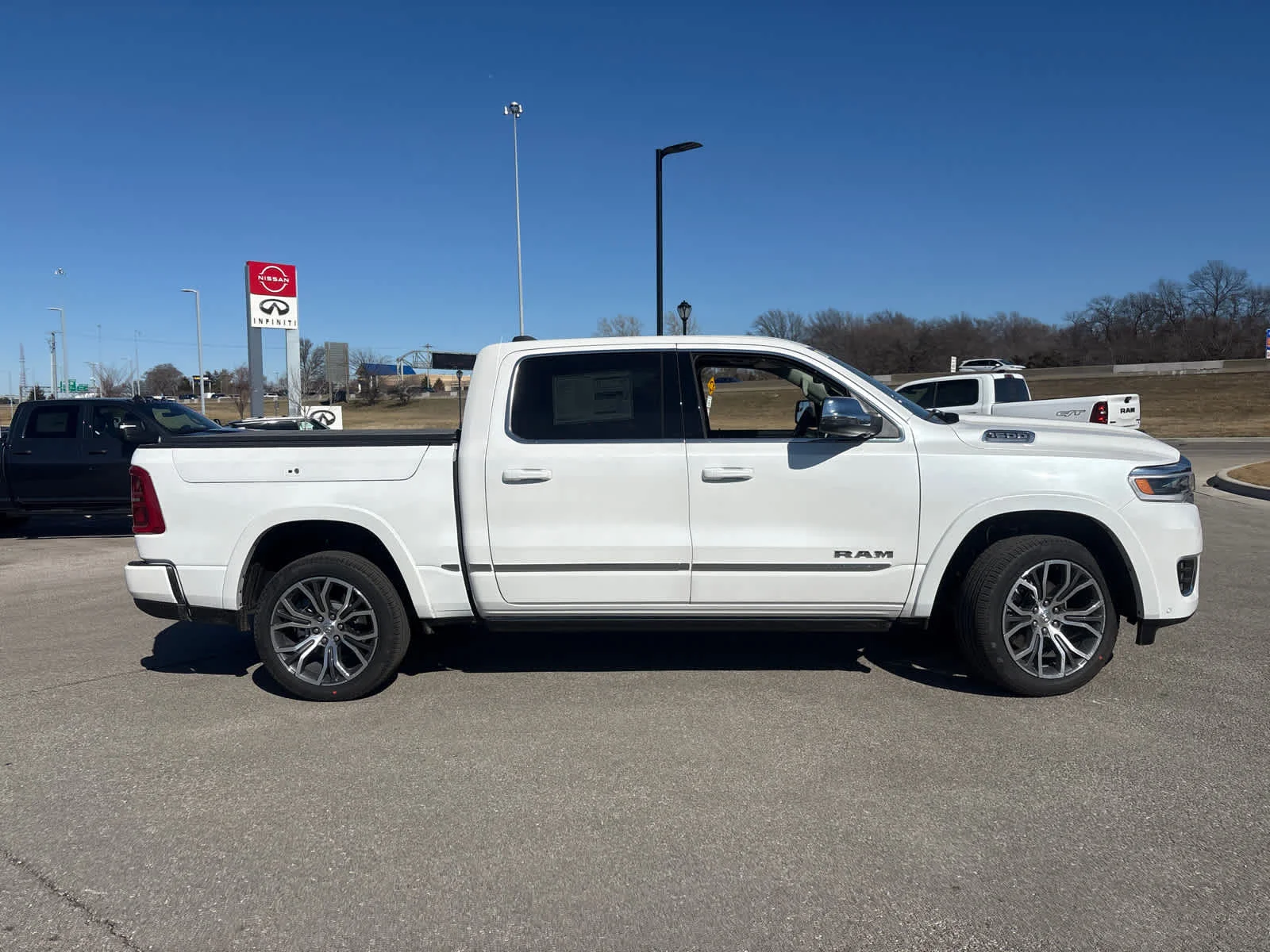 New 2026 Ivory White Tri-Coat Pearl-Coat Exterior Paint RAM Tungsten image 10