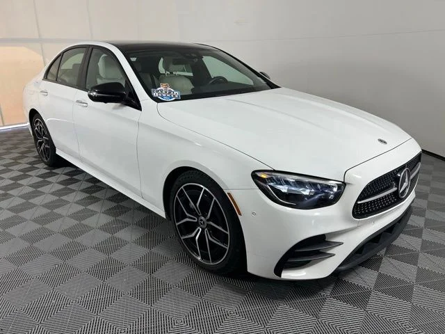 2022 Mercedes-Benz E-Class E350's photo