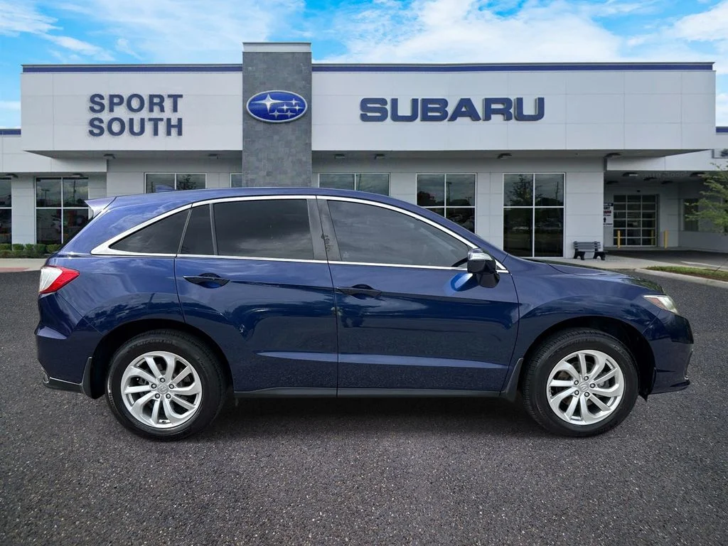 Used 2017  Acura  image 2