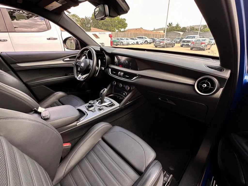 Used 2024 Blue Alfa Romeo Veloce image 24