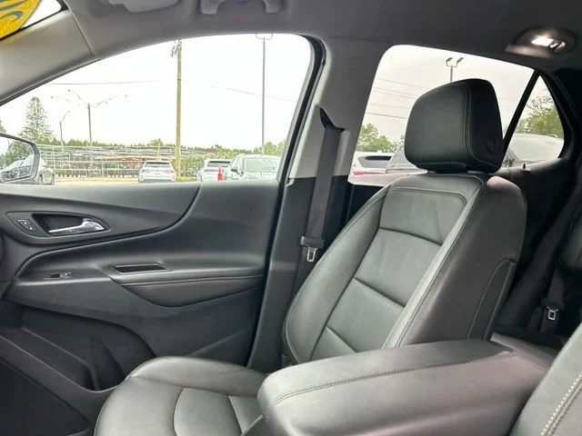 Used 2020 Silver Ice Metallic Chevrolet Premier image 34