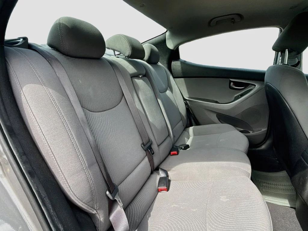 Used 2014 Harbor Gray Metallic Hyundai SE image 31