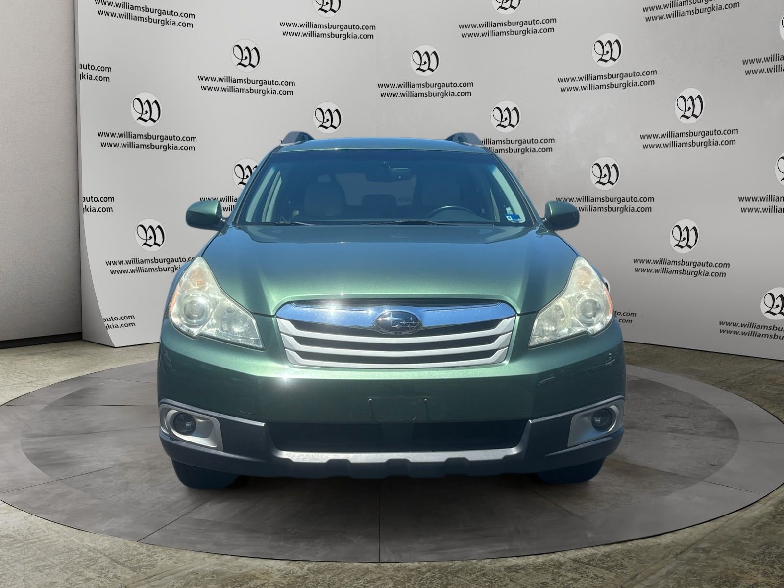 Used 2010 Green Subaru 2.5i Premium image 8