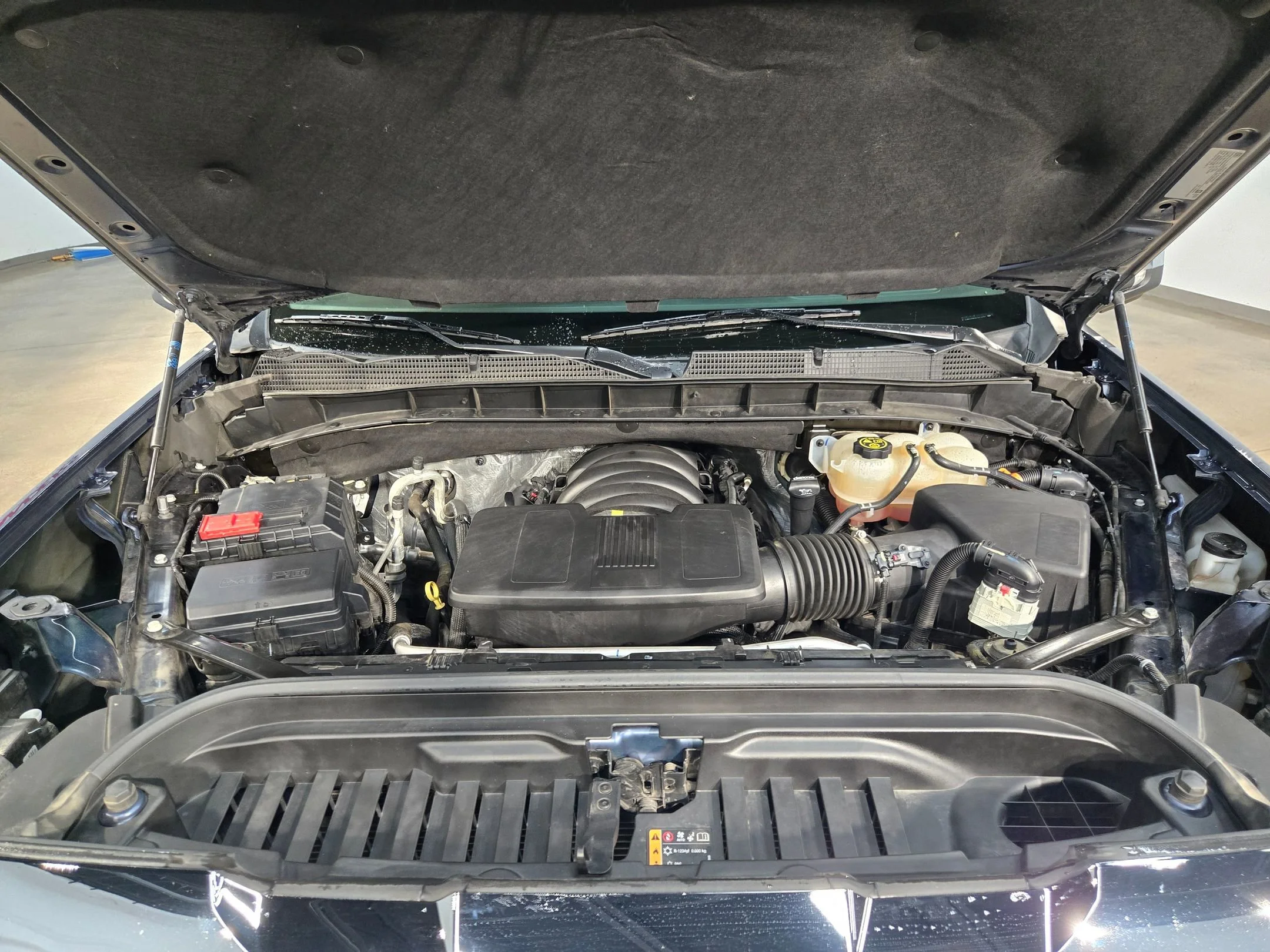 Used 2022 Pacific Blue Metallic GMC SLT image 19