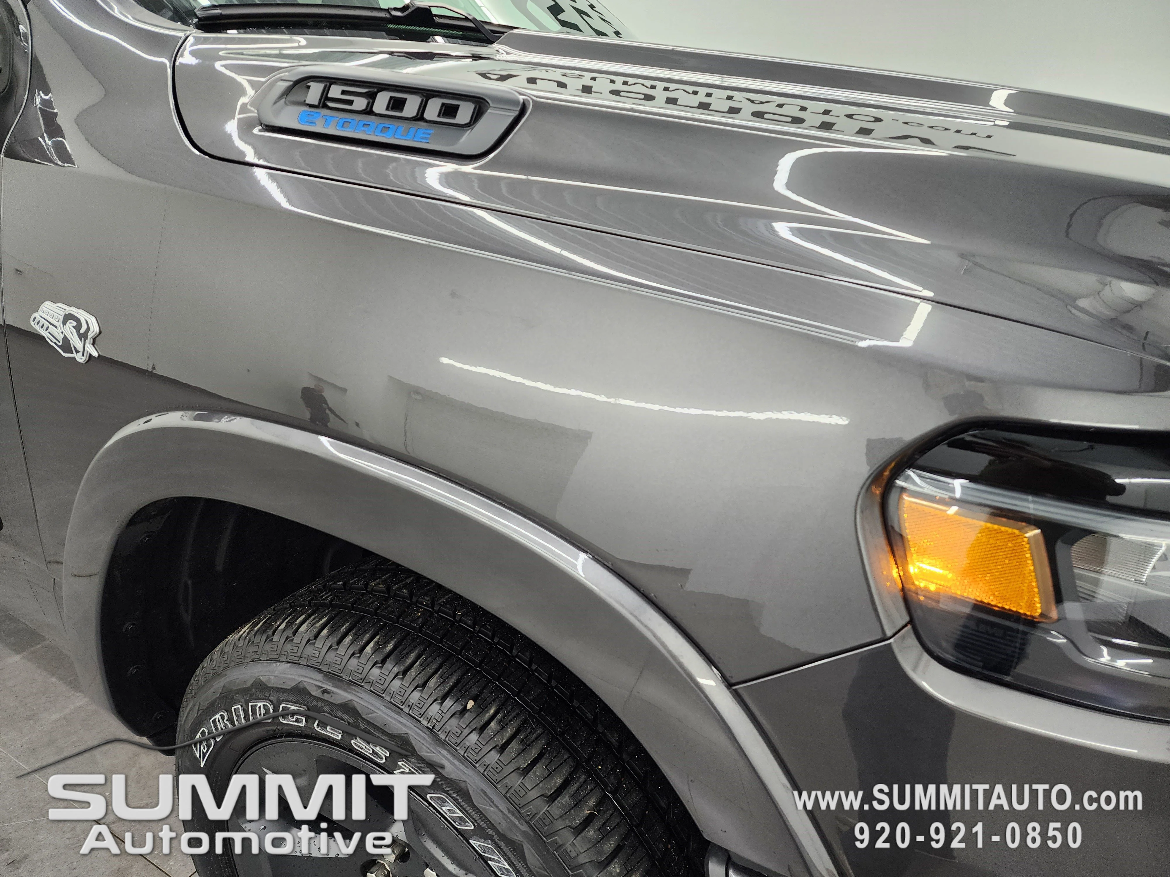 New 2026 Granite Crystal Metallic Clear-Coat Exterior Paint RAM Big Horn/Lone Star image 26