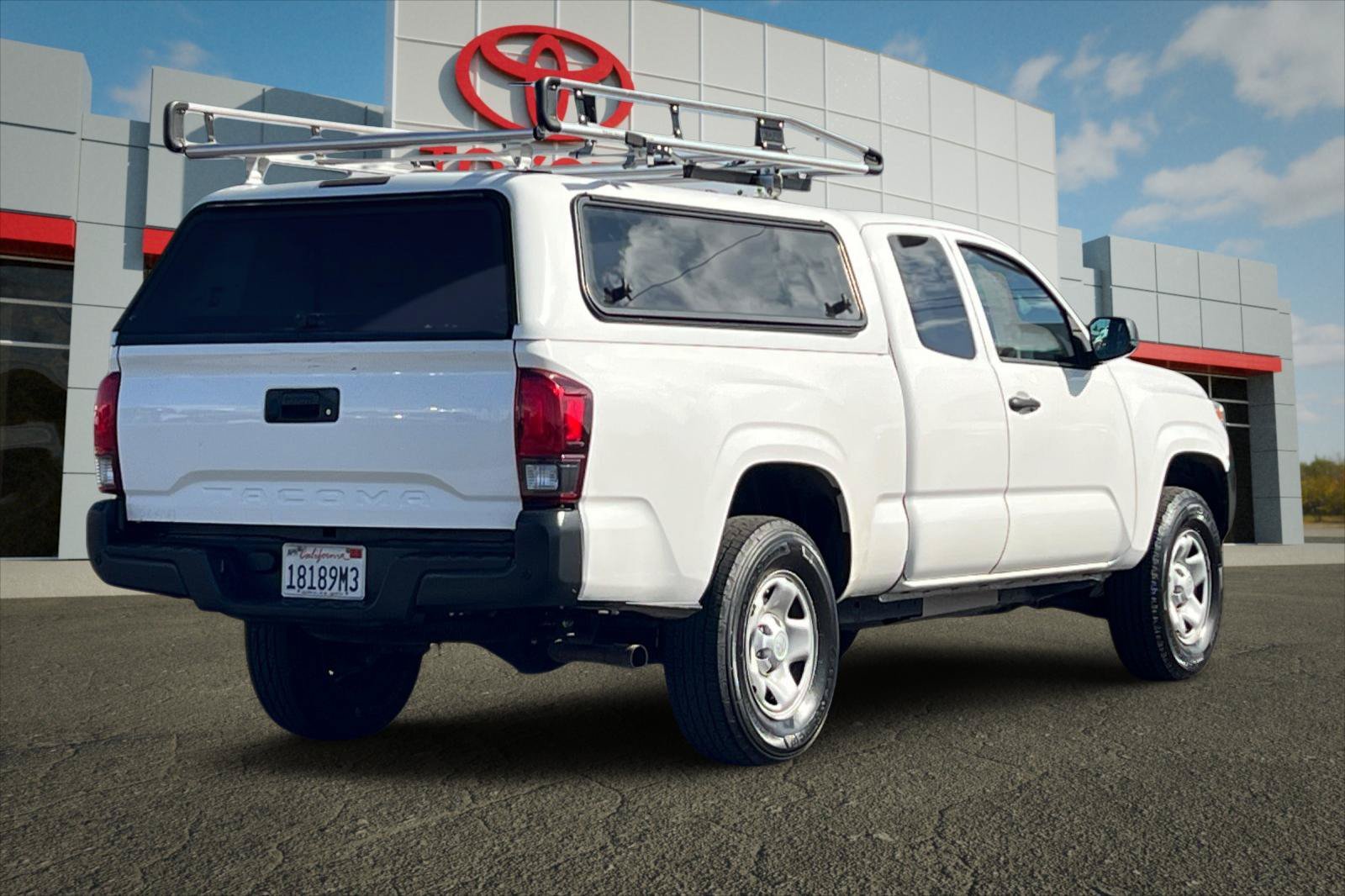Used 2022 White Toyota SR image 3