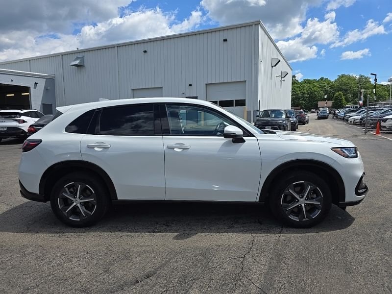 Used 2024  Honda EX-L image 9