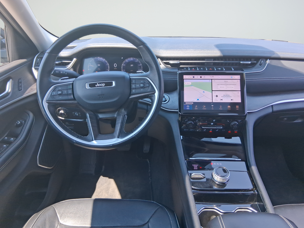 Used 2022 Gray Jeep Limited image 9