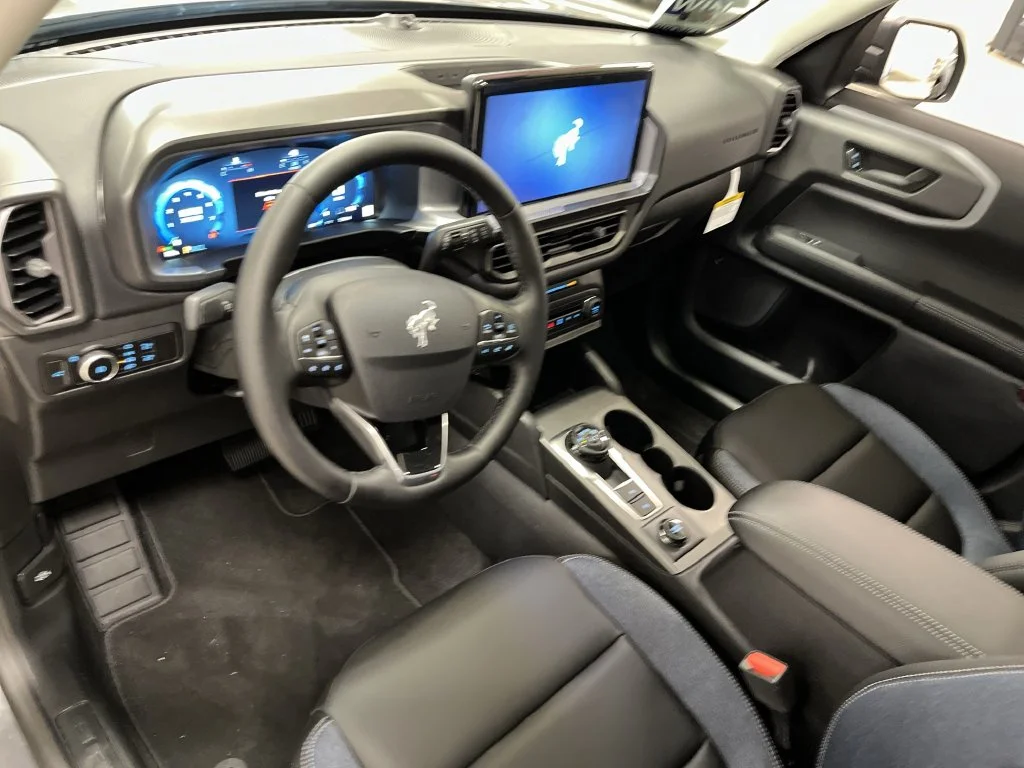 New 2025 Carbonized Gray Metallic Ford Outer Banks® image 11
