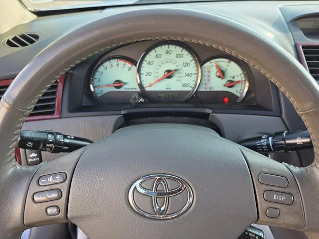 Used 2005 Blue Toyota SLE image 19