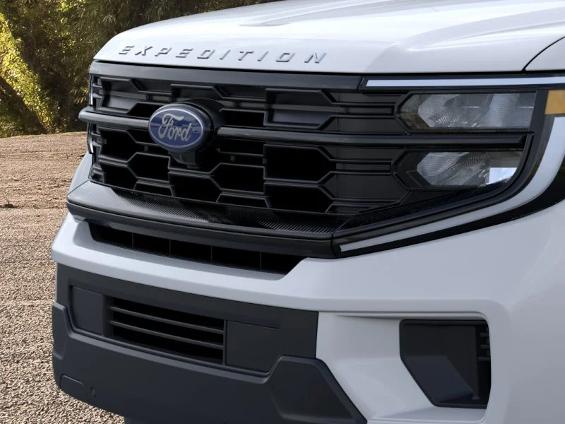 New 2026 Oxford White Ford Active image 41