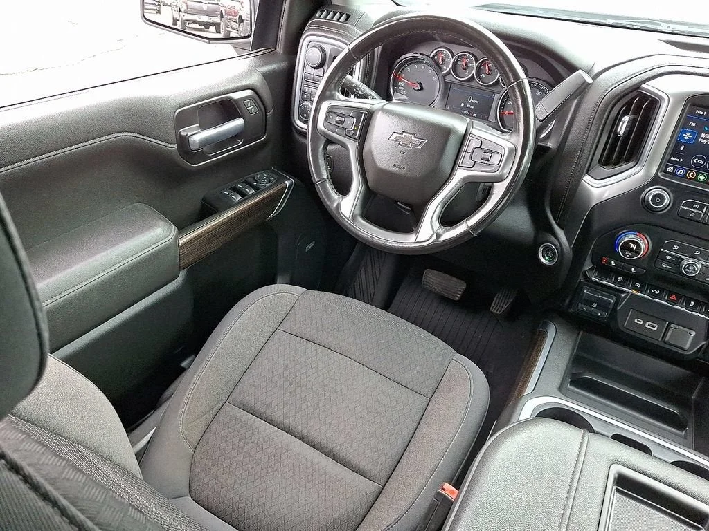 Used 2020 Silver Ice Metallic Chevrolet RST image 48