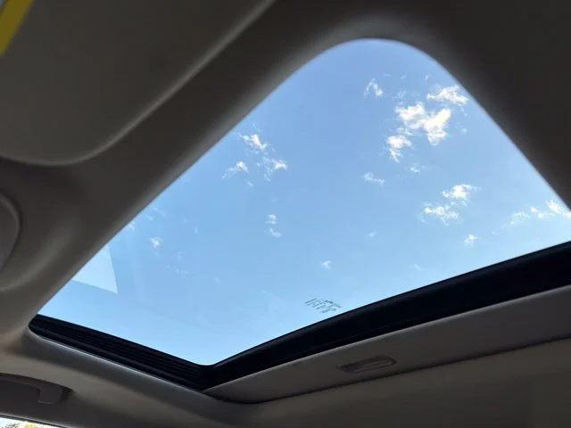 Used 2019 White Jeep Limited image 22