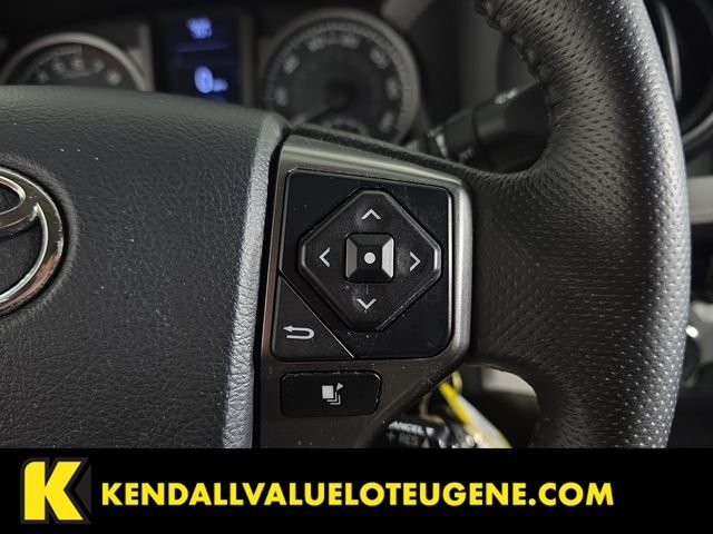 Used 2017  Toyota SR5 image 15
