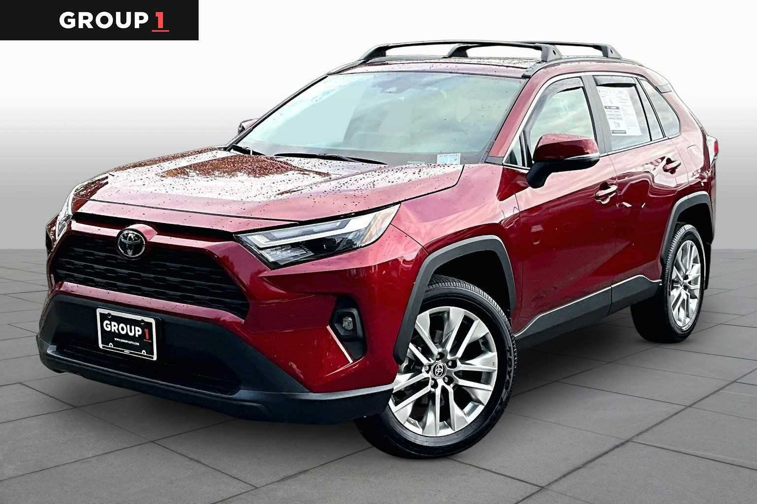 2025 Toyota RAV4 XLE Premium