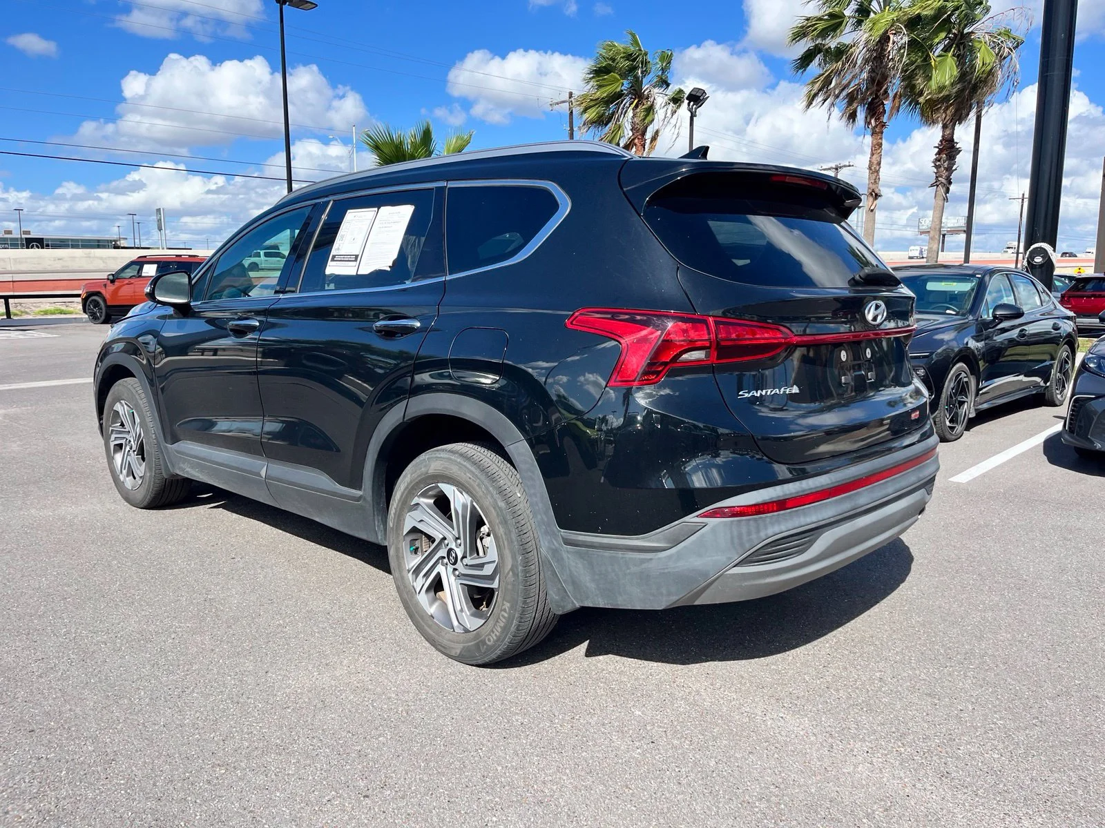 Used 2023 Black Hyundai SEL image 5