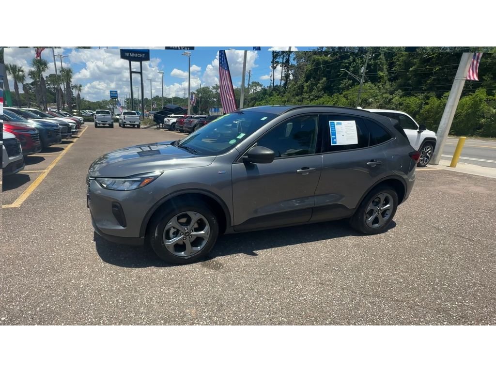Used 2025 Gray Ford ST-Line image 6