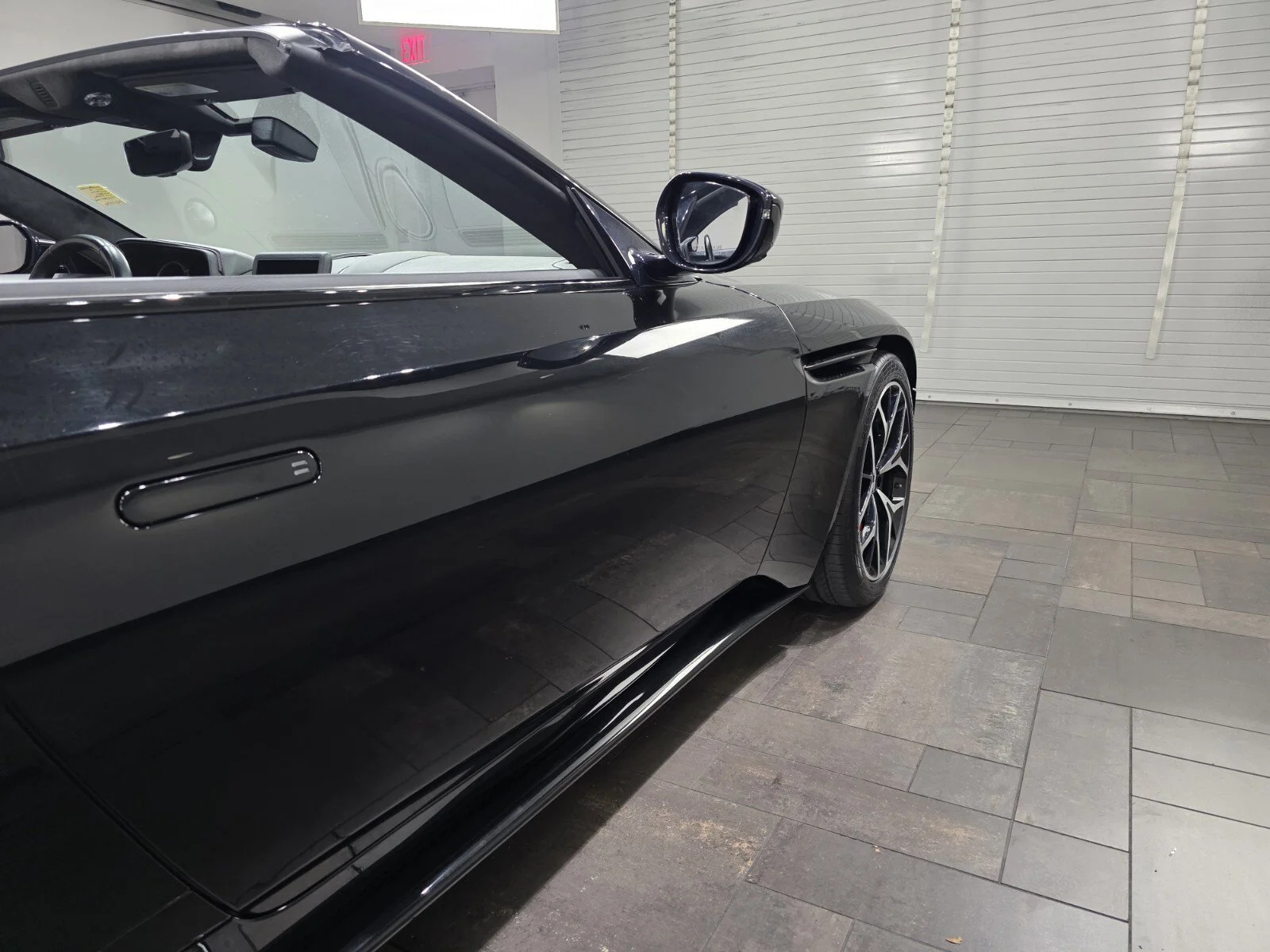 Used 2019 Jet Black Aston Martin Volante image 9